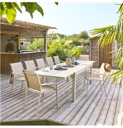 Table Lapiazza, 12-seater extendable, clay color, aluminium/plastic, H75,5x100x200-320cm