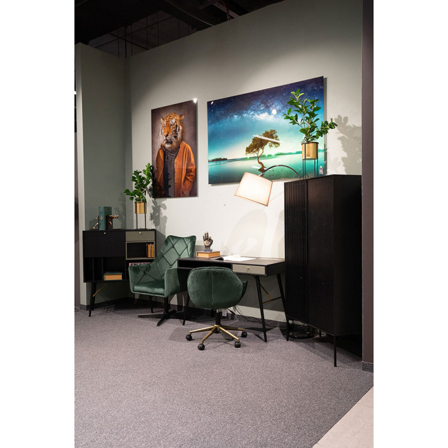 Picture Tiger with cardigan, 80x120cm