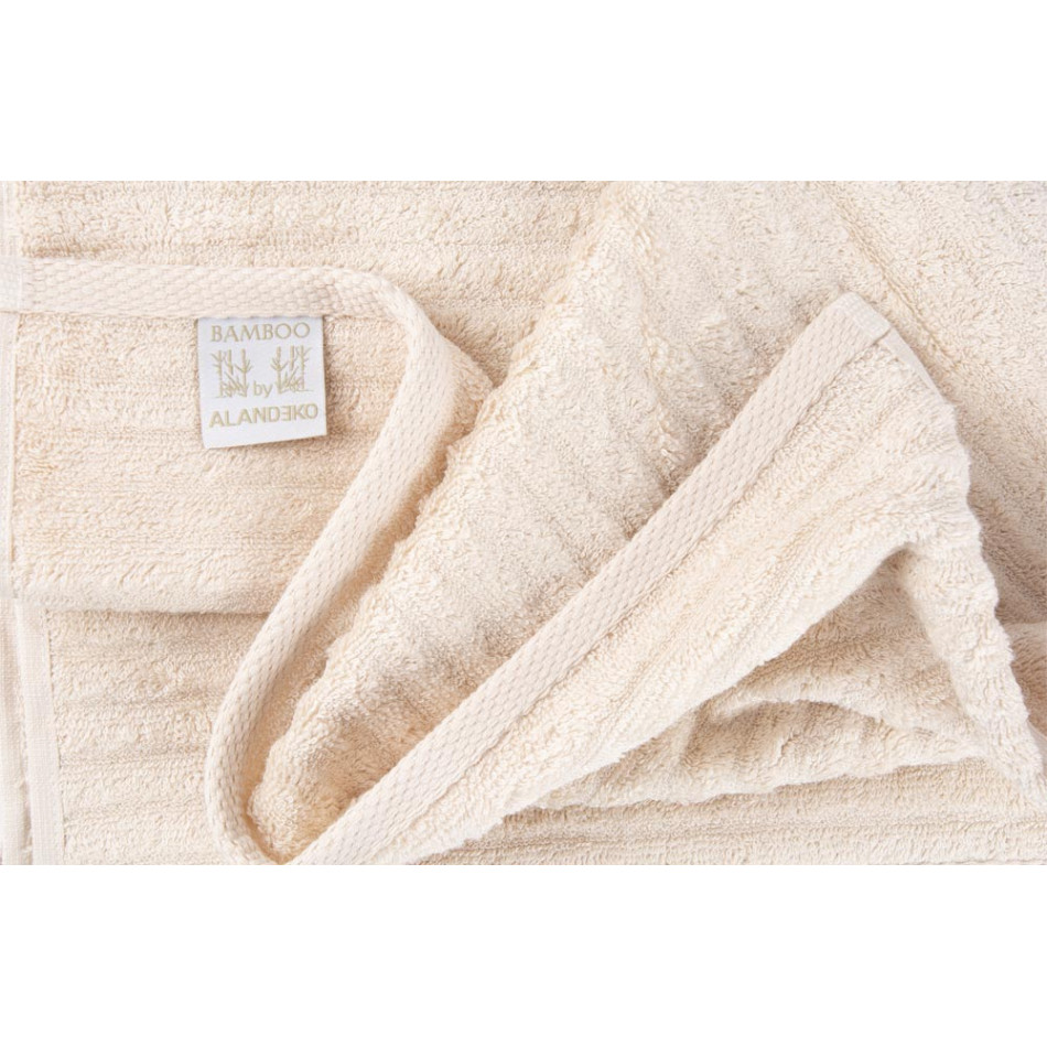Bamboo towel 50x100cm, swan-white 550g/m2