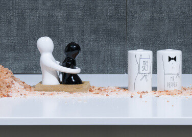 Salt and pepper shakers - ALANDEKO.com