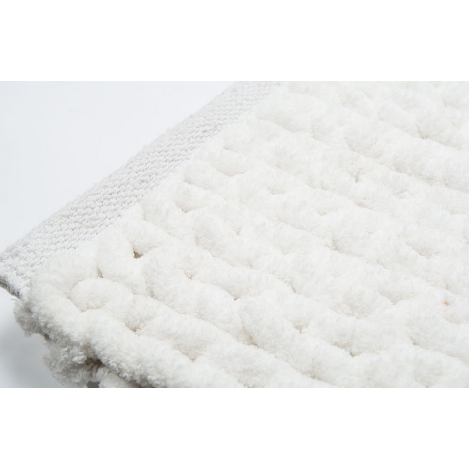 Bath mat, white colour, 75x50x2cm