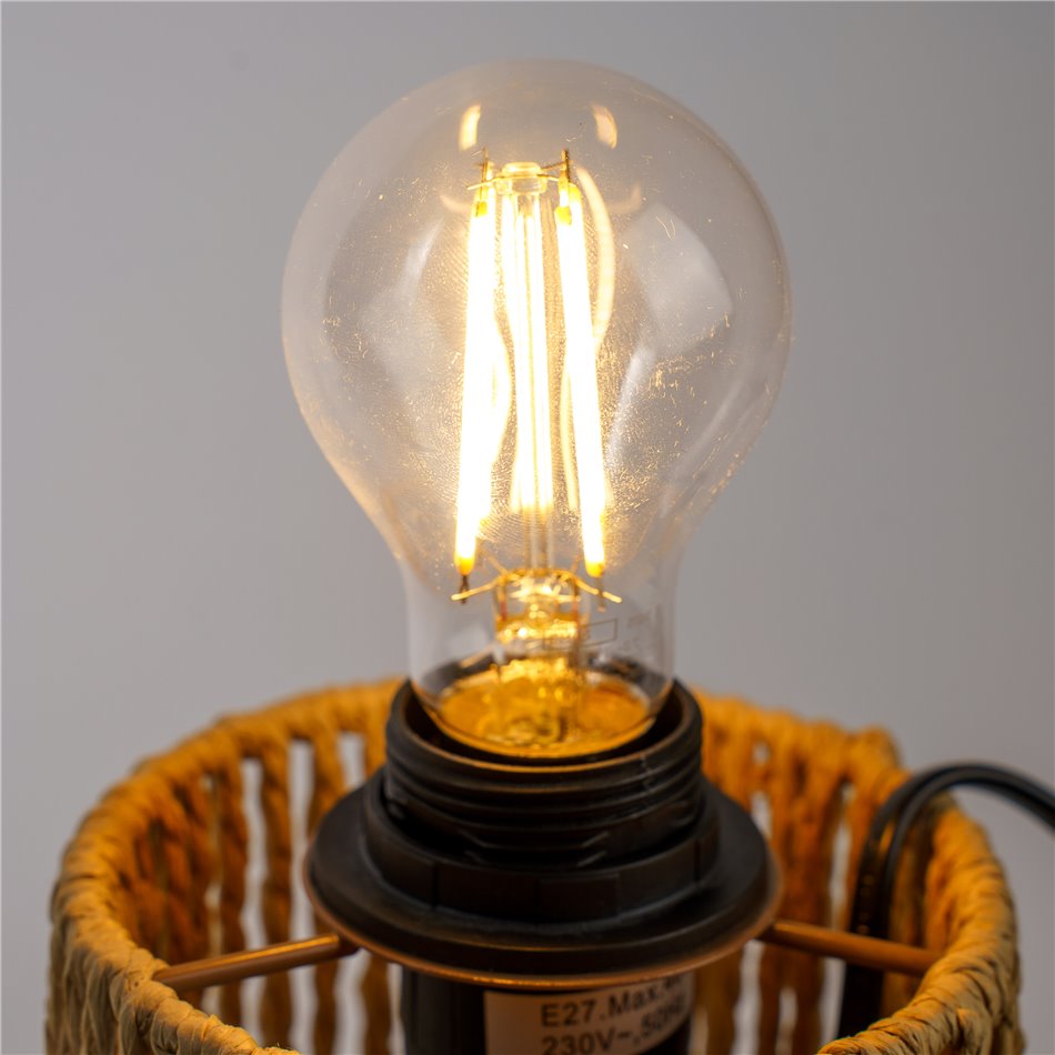 LED Bulb warm white, E27 5.9W, 806lm, 2700K, H10.8x6x6cm