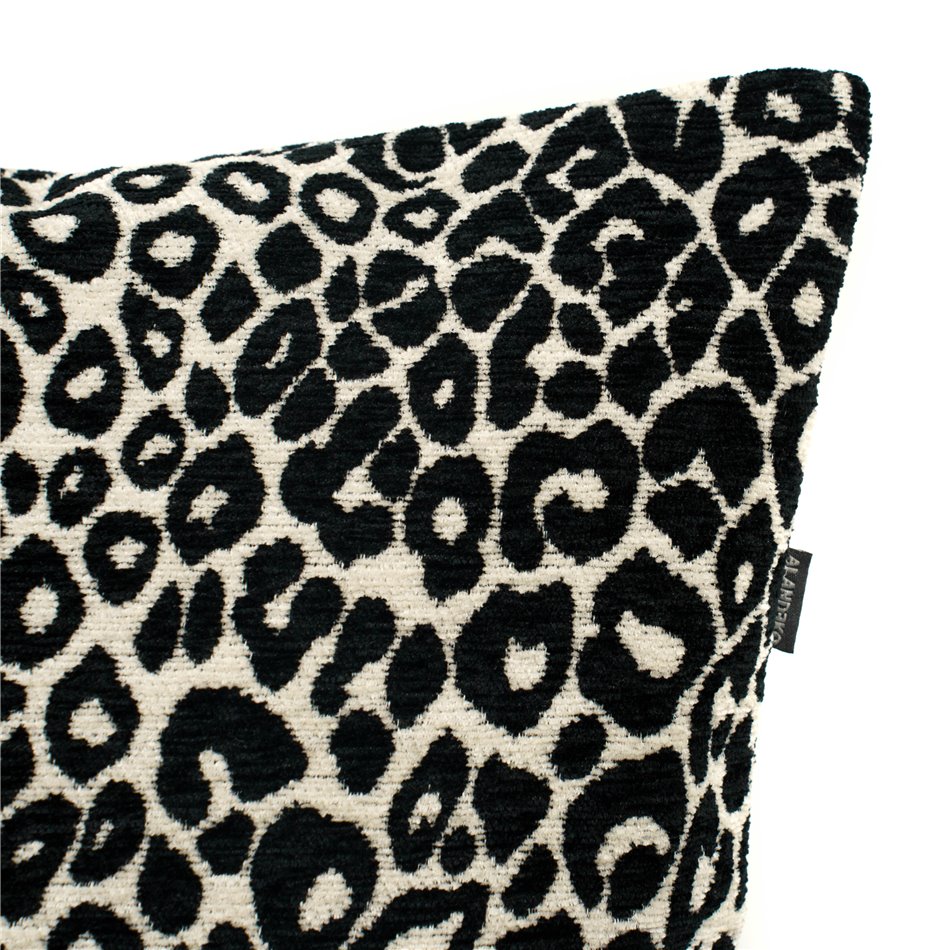 Decorative pillowcase Wild, white/black, 45x45cm